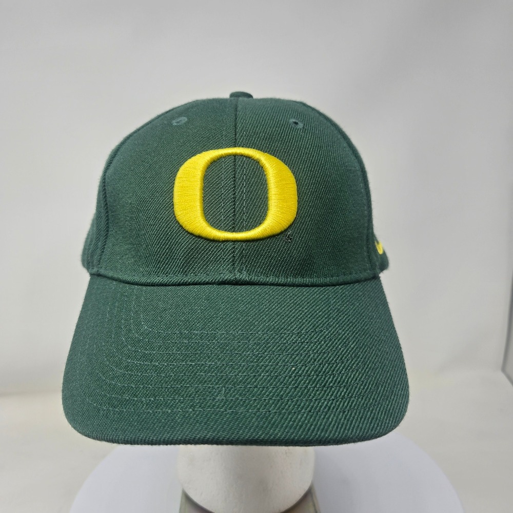 Nike Oregon Ducks Hat Mens‎ Green Yellow Adjustable Strapback Baseball Cap OSFM